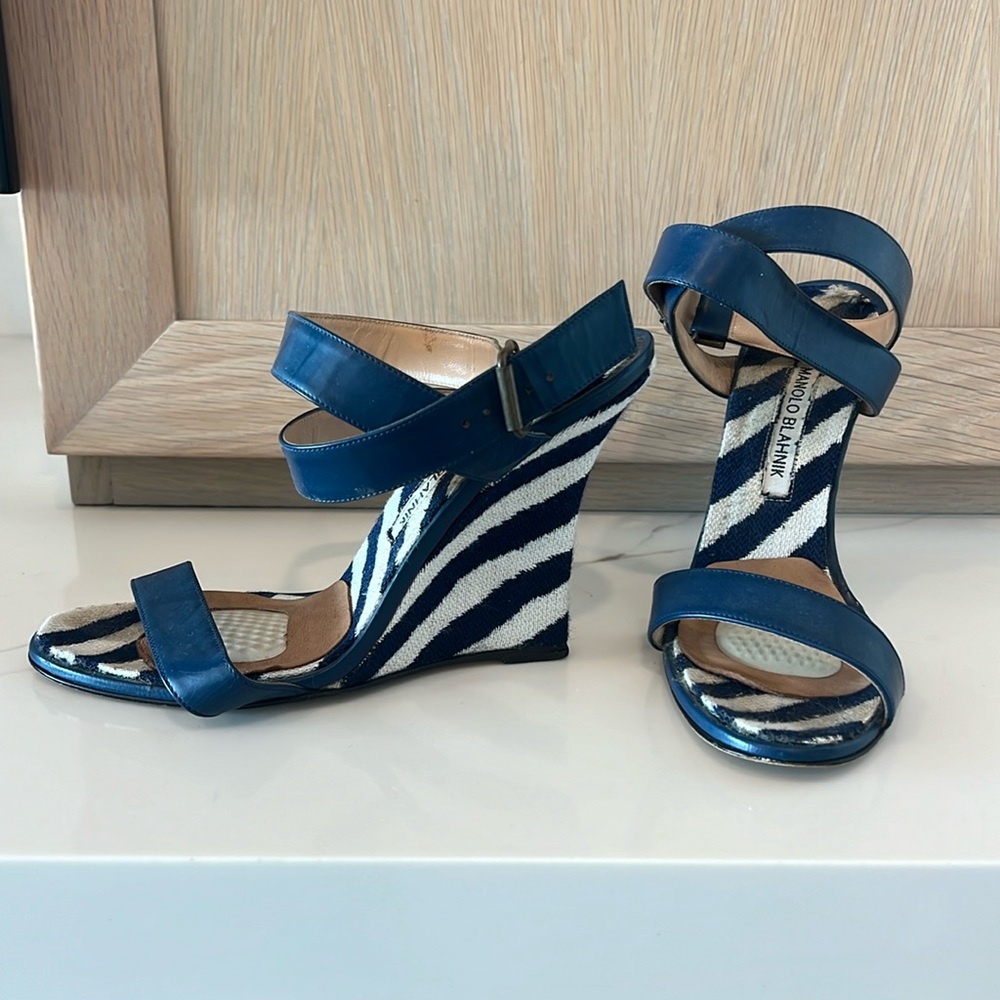 MANOLO BLAHNIK Zebra wedge sandal